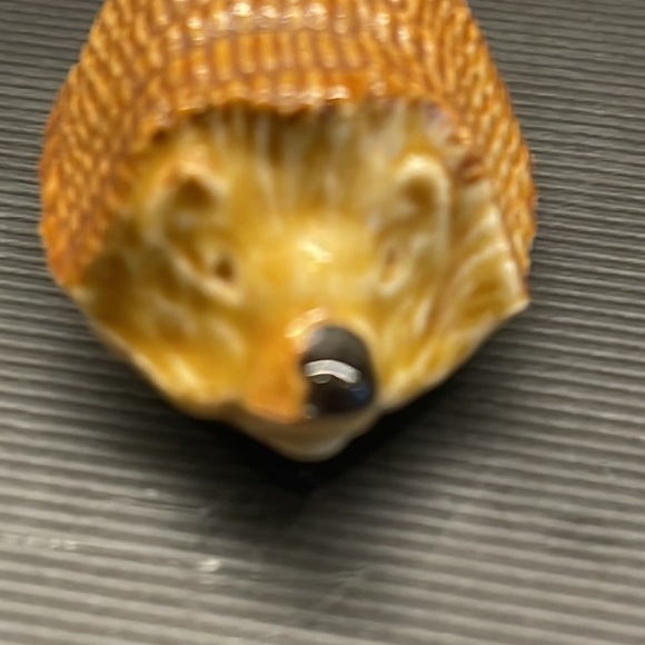 - -- Wade made in England porcelain collectible - Picture 5 of 5